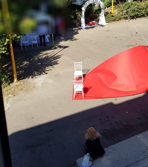 Când 'GHERȚOII' pun de nuntă: manele și stradă blocată în zona Sabroso!