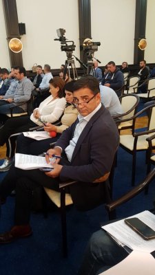 Consilierul local Romeo Rezeanu: „Părinții încă plătesc fondul școlii, în loc să se ocupe Consiliul Local de bugetul pentru școli!”