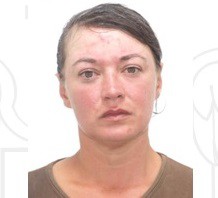 Dacă vedeți această femeie, sunați la Poliție!