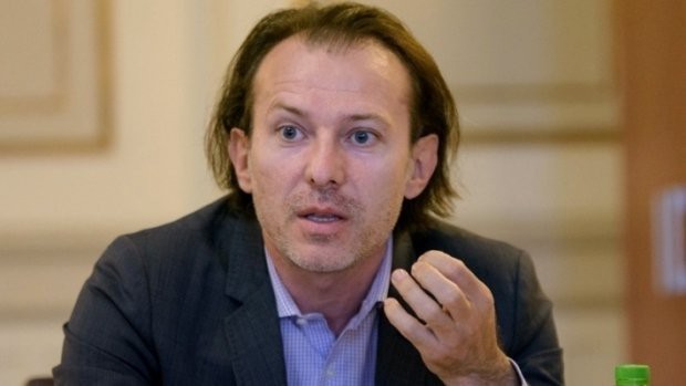 Senator PNL: Ieşire de spital a lui Teodorovici. Vrea să pună botniţă presei. Nu se grăbeşte cu bugetul