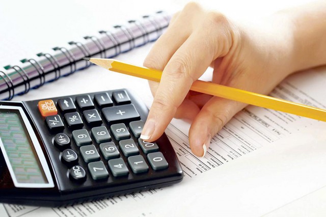 EY România: Mediul de afaceri cere Guvernului abrogarea OUG 114 şi Split TVA