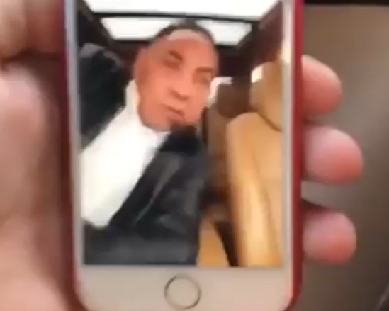 ATENȚIE, IMAGINI ȘOCANTE Un șofer a murit, în timp ce făcea LIVE pe FACEBOOK - VIDEO