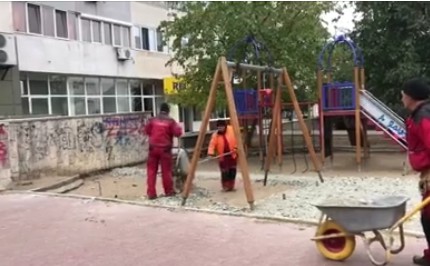 Se reamenajează locurile de joacă în Constanța. VIDEO