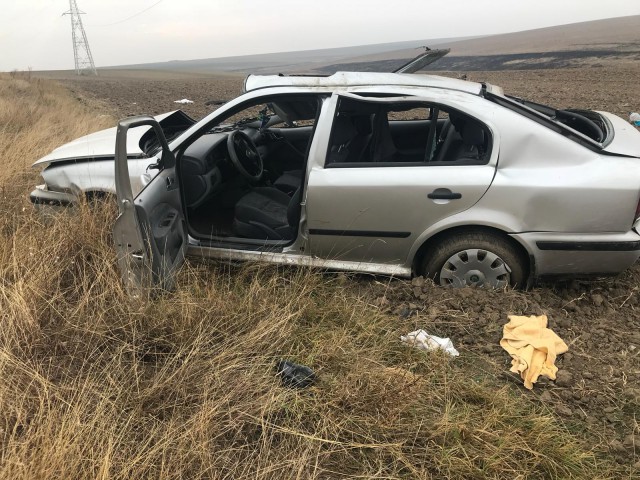 ACCIDENT RUTIER MORTAL, LA CONSTANŢA: O TÂNĂRĂ S-A RĂSTURNAT CU MAŞINA!