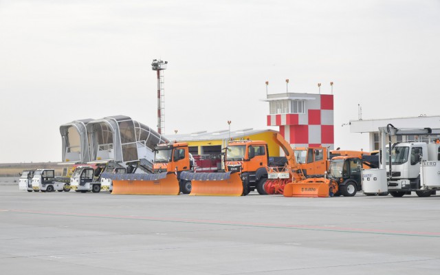 Aeroportul Internaţional Mihail Kogălniceanu-Constanţa se pregăteşte pentru sezonul de iarnă
