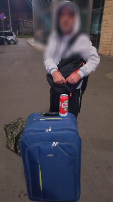 Constănţeni AMENDAŢI pentru că au consumat alcool pe stradă! Iată cum i-au surprins oamenii legii!