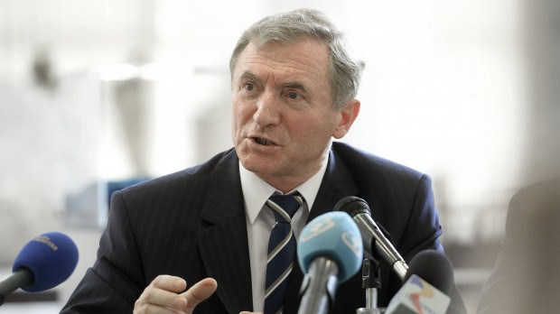 Augustin Lazăr a atacat în instanţă raportul de revocare întocmit de ministrul Tudorel Toader