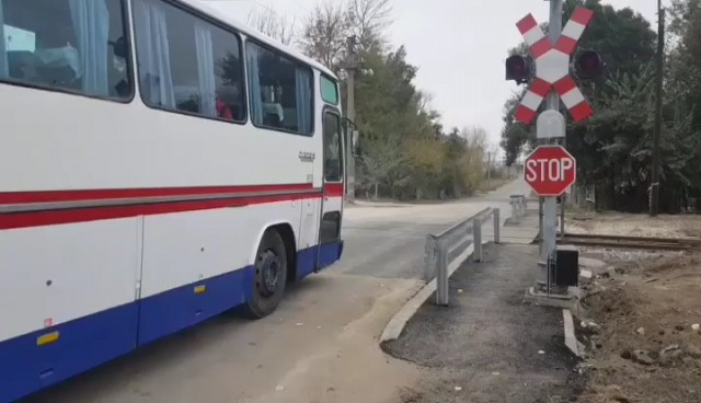 VIDEO. REPARAȚIA trecerii la nivel cu calea ferată din Eforie Nord, încheiată! Traficul rutier a fost reluat!