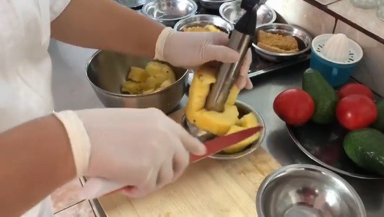 VIDEO. ALIMENTE BIO și fructe EXOTICE în meniul CREȘELOR din Constanța