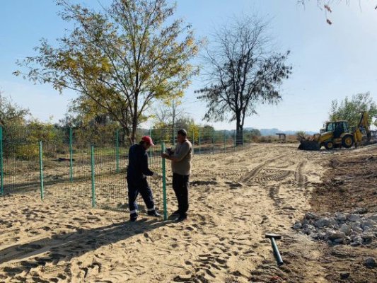 Parc pentru câinii de companie, în curs de amenajare în Năvodari