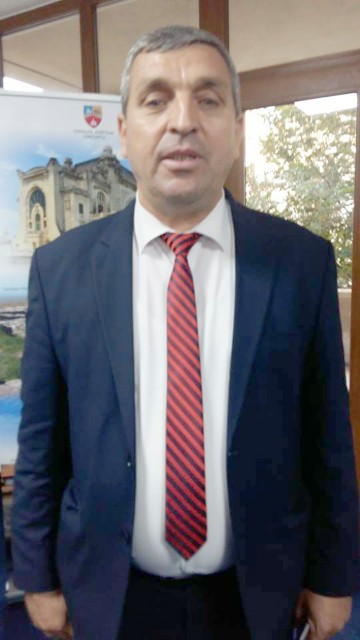 Primarul Paul Coliş: ‘Aşteptăm ca preşedintele Klaus Iohannis să promulge actul normativ prin care oraşul Băneasa să devină comună’