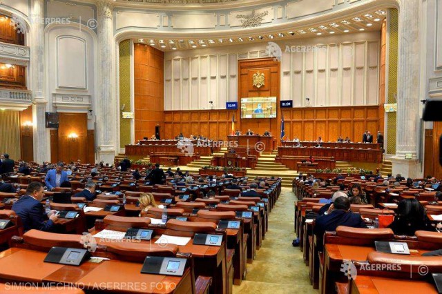 Proiectul privind declasificarea unor documente, adoptat!