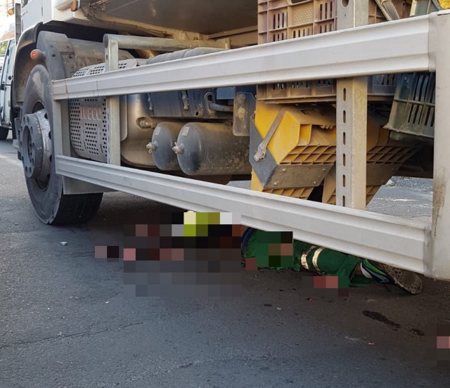 Accident mortal: angajat de la salubritate, strivit de mașină!