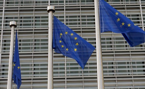 Raport MCV: Comisia Europeană recomandă României să suspende imediat implementarea legilor justiţiei