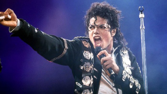 Filmul acuzatorilor lui Michael Jackson, aclamat; fanii acestuia au vandalizat pagina documentarului