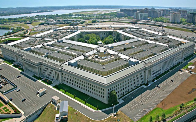 SUA: Pentagonul deblochează un miliard de dolari pentru zidul lui Trump
