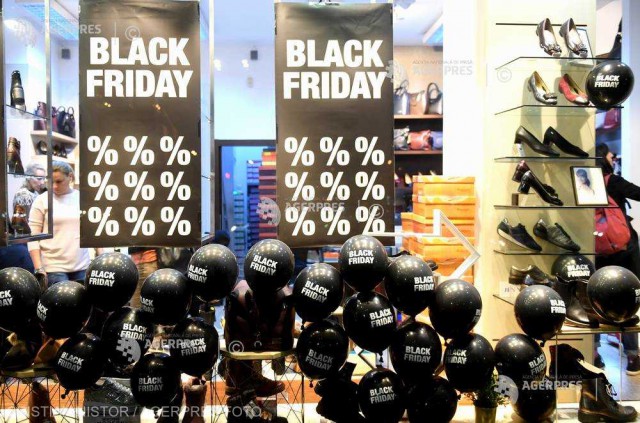 Black Friday: Cumpărături de 127,6 milioane de lei până la 16:30; cea mai importantă, o tranzacţie cu aur de 129.600 lei