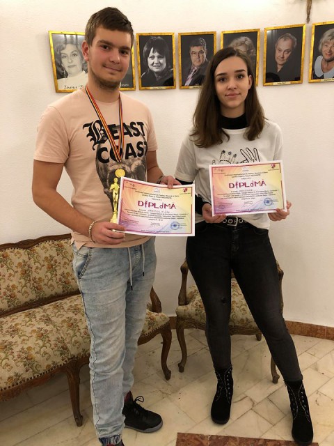 Elevii secției de Arta Actorului de la Colegiul Național de Arte ”Regina Maria”, printre câștigătorii Festivalului Internațional de Teatru de la Bacău