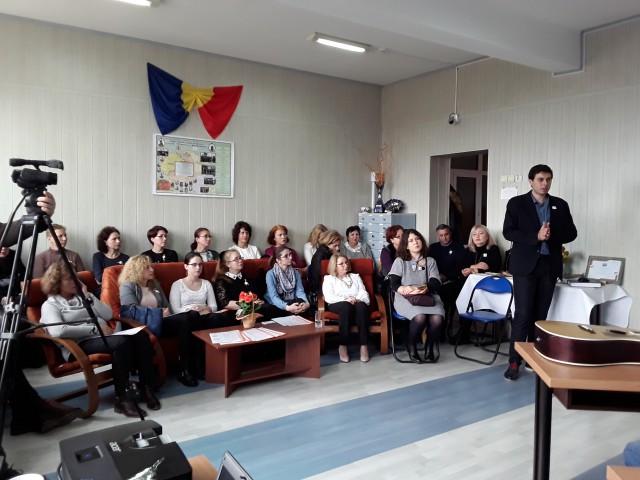 Activități în Centrul de Documentare și Informare al Colegiului Economic Mangalia: „Personalitățile Marii Uniri”
