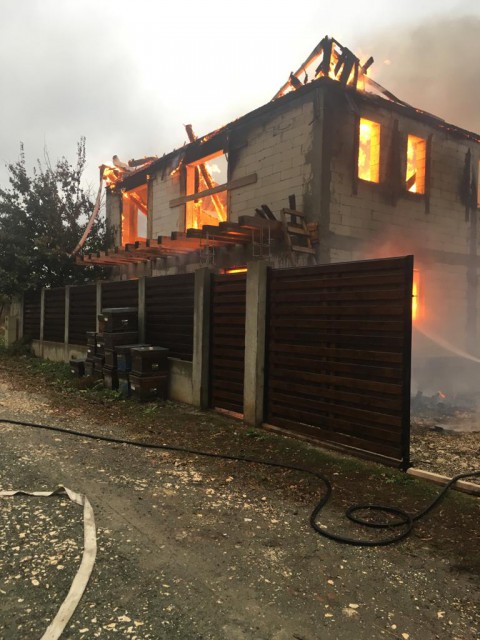 INCENDIU VIOLENT ÎN JUDEȚUL CONSTANȚA! VIDEO