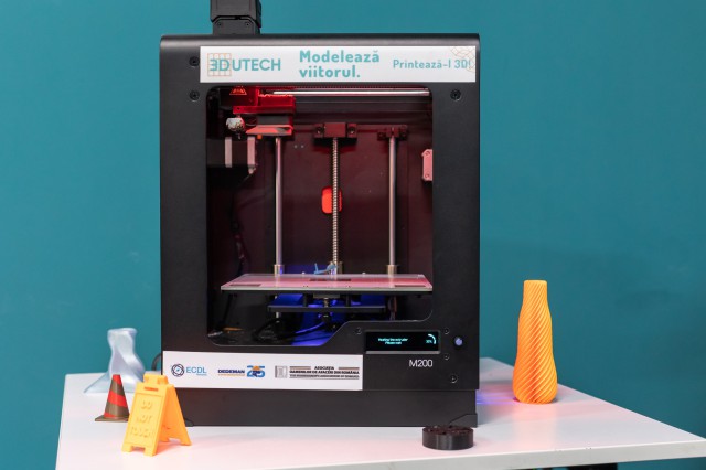 Colegiul Național „Mihai Eminescu” va fi dotat cu imprimante 3D