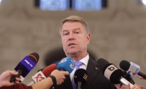Klaus Iohannis BLOCHEAZĂ schimbările din Guvern până după 1 Decembrie