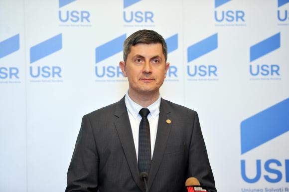 USR face o nouă sesizare la CCR: E contestată o hotărâre a Parlamentului