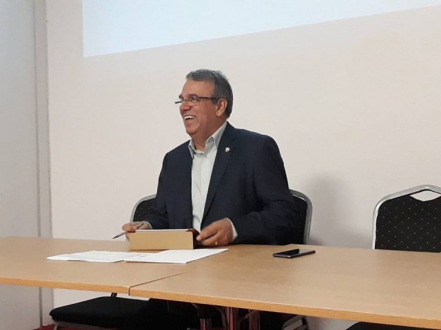 Senatorul Virgil Chițiac s-a afiliat grupului PNL. Dar nu se va înscrie în partid și nici nu va candida la primărie. Deocamdată