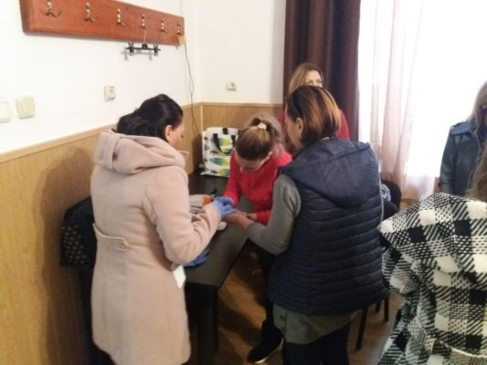 Ziua Mondială a Diabetului! Locuitorii din Tuzla și Topraisar au beneficiat de testarea gratuită a glicemiei