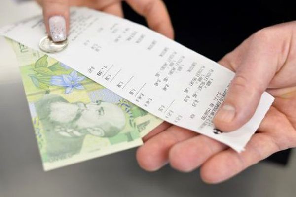 Dragoş Petrescu (HORA): Bacşişul, să fie dat voluntar şi să apară pe nota de plată pentru impozitare