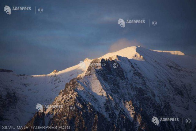 O persoană a murit în urma unei avalanșe în Bucegi!