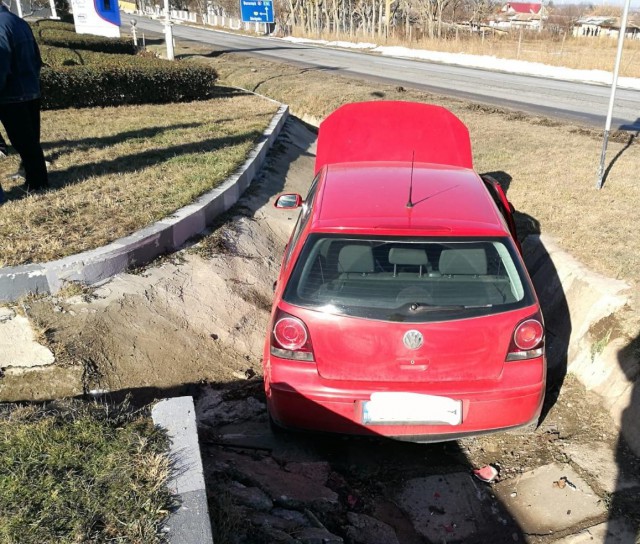 ACCIDENT RUTIER în judeţul Constanţa: o maşină a ajuns în şanţ!