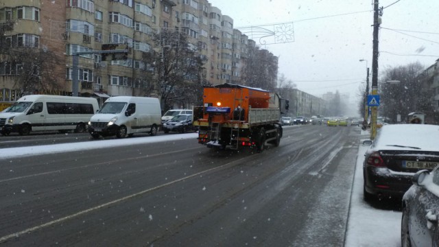 Primăria Constanța intervine cu utilaje pe străzile din municipiu!