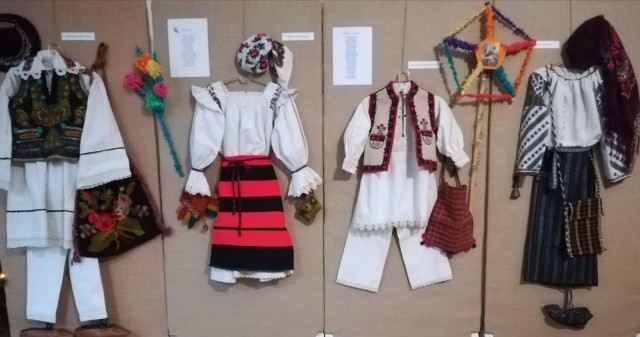 Obiceiuri de Crăciun și Anul Nou”, expoziție temporară la Muzeul de Artă Populară Constanța