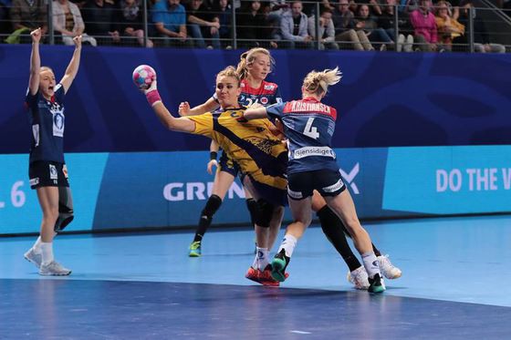 Crina Pintea a fost desemnată jucătoarea lunii ianuarie în Liga Campionilor
