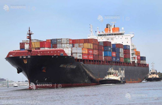 Olanda: 270 de containere, în drivă în Marea Nordului. Trei dintre ele, cu un produs potenţial periculos