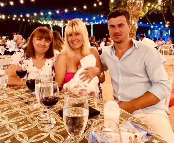 Elena Udrea, un nou instantaneu pe Facebook, după eliberarea sa din închisoare