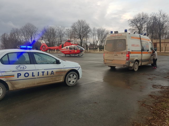 Un CONSTĂNȚEAN, TRANSPORTAT de URGENȚĂ la IAȘI după ce s-a ELECTROCUTAT