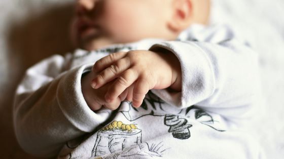 Tot mai multe adolescente devin mame. Ministerul Muncii anunţă câte naşteri s-au înregistrat în cazul fetelor mai mici de 19 ani