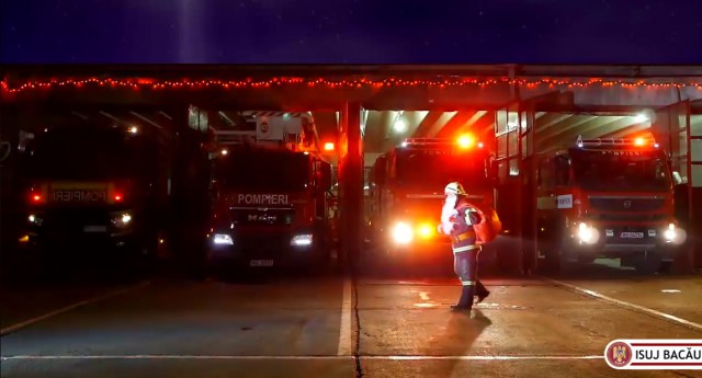 VIDEO. Pompierii urează SĂRBĂTORI FERICITE într-un mod inedit