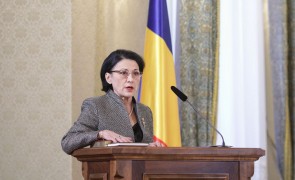 Ecaterina Andronescu ȘOCHEAZĂ: Plagiatul este o problemă MINORĂ