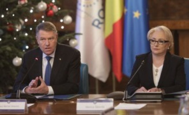 După ce a participat la ședința de Guvern, Klaus Iohannis s-a pus pe semnat: vești bune pentru Viorica Dăncilă