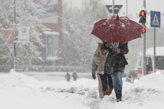 O nouă avertizare meteo! Vânt și ninsori!