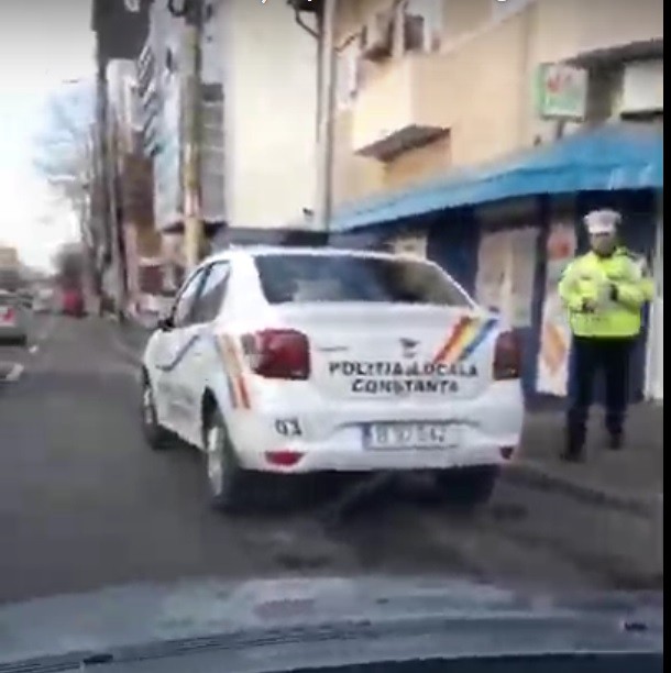 VIDEO. „Ei sunt mai presus de lege?” Echipaj al Poliției Locale Constanța, parcat neregulamentar!