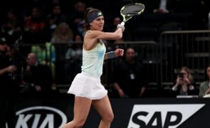 Sorana Cîrstea a fost ZDROBITĂ, în sferturi, la Shenzhen Open, într-un meci care a durat două zile