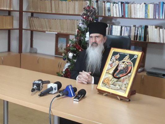 Slujbă specială oficiată de ÎPS Teodosie, la cumpăna dintre ani!