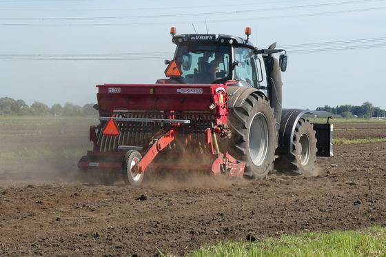 România a înregistrat producţii agricole record, dar şi importurile au fost mari