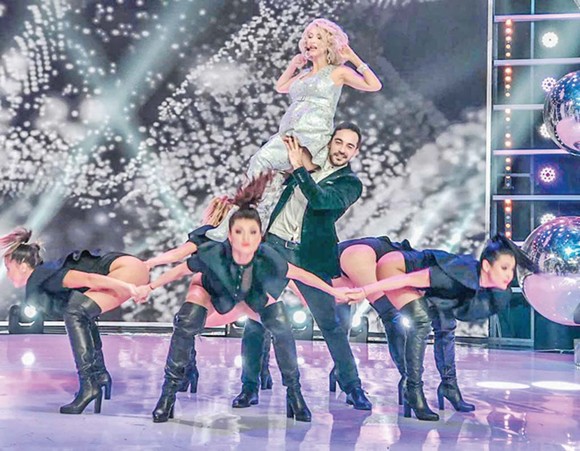 Andreea Bălan dansează ca un titirez gravidă în luna a șaptea