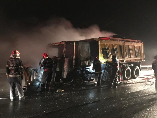O autospecială de deszăpezire a luat foc pe Autostrada A2! VIDEO!