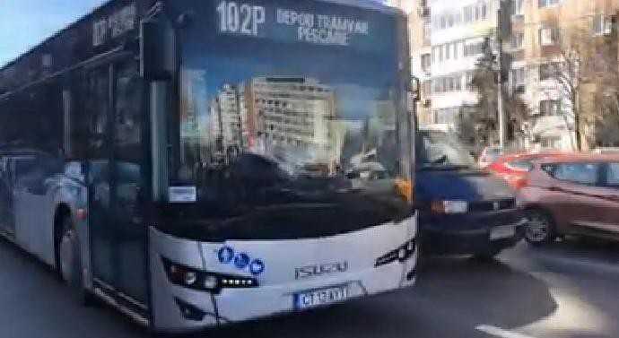 Primăria Constanţa atrage atenţia: fiţi civilizaţi! VIDEO - CE SE PETRECE ÎNTR-UN AUTOBUZ NOU Primăria Constanţa atrage atenţia: fiţi civilizaţi! VIDEO - CE SE PETRECE ÎNTR-UN AUTOBUZ NOU